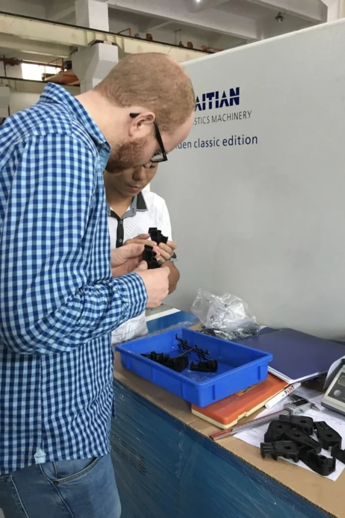 3 Injection Plastic Molding Suntime